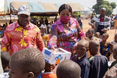 Fête de Noël dans la Bagoué : Bruno Koné fait des heureux