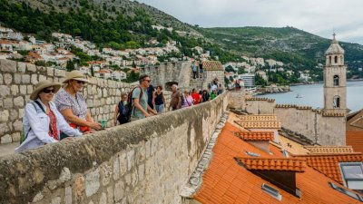 Dubrovnik, la ville qui préfère perdre de l'argent plutôt que d'être « détruite » par le tourisme de masse