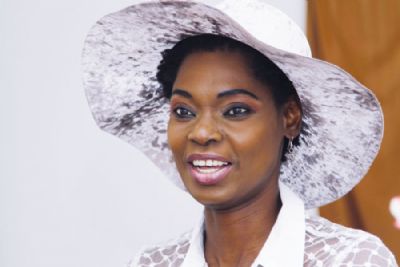 Showbiz : L’artiste Fely lance sa fondation de charité