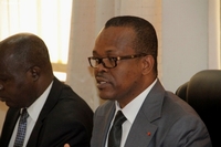 Alain Lobognon (Ministre de la promotion, de la jeunesse, des Sports et loisirs) “Sabri Lamouchi ne bougera pas”