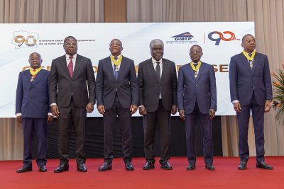 90 ans d'existence du GIBTP : le Premier Ministre Robert Beugré Mambé décore 18 acteurs principaux du BTP