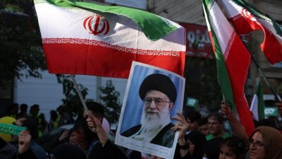 Qui est le guide suprême iranien Ali Khamenei et quelle est l'influence de sa famille ?