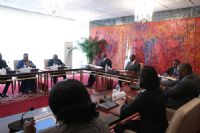 La Côte d’Ivoire examine l’ouverture de couloirs humanitaires avec les pays touchés par le virus Ebola