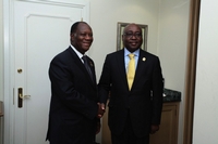 Les Présidents Ouattara et Kaberuka en accord pour une cooperation profitable avec la Chine / Entretien exclusif de l’Economiste en chef de la BAD