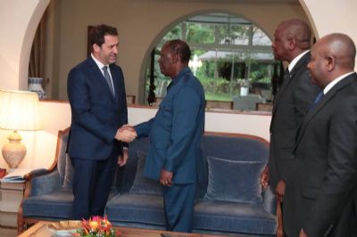 La lutte contre le terrorisme au centre des échanges entre Ouattara et Castaner