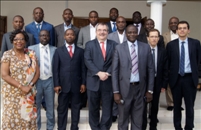 Une mission du Fonds Monétaire International (FMI) en visite de travail à l’ANRMP – 25 juin 2013