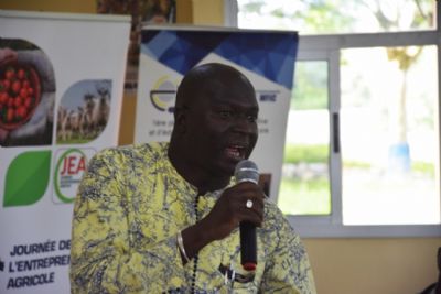 Azaguié : Les jeunes invités à contribuer à la production et à la promotion du riz local