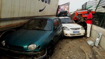 Un véhicule de transport de marchandises cause la mort de trois personnes à Adjouffou