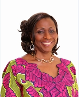 Treichville / Rentrée scolaire: Mme Toungara offre des kits scolaires de la Première Dame à 250 enfants