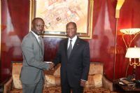 Le Chef de l’Etat a présidé la Journée Nationale de l’Excellence et a eu un entretien avec l’artiste Frédéric EHUI MEIWAY