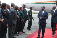 De retour de France, Alassane Ouattara appelle à la «solidarité internationale » contre Ebola