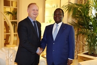 Le président du PDCI Konan Bédié rencontre le DG de l’UMP, Eric Cesari à Paris
