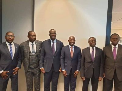 Rencontre entre la délégation du PDCI-RDA, conduite par le Professeur  Maurice Kakou GUIKAHUE, Secrétaire  Exécutif en Chef du PDCI-RDA et celle conduite par Charles Blé GOUDE, Président du COJEP