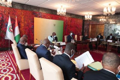 Côte d’Ivoire : le Gouvernement suspend toutes manifestations sur la voie publique