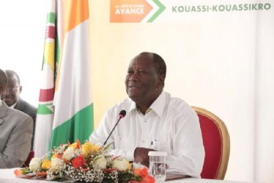 Alassane Ouattara : « A un moment donné, il faut penser à transférer le pouvoir aux nouvelles générations »