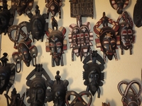 Exposition à la galerie Christian Lattier :  Les sculpteurs sénoufo et les potières de Katiola se dévoilent