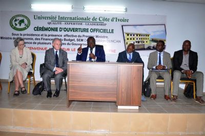 Enseignement supérieur/Coopération académique : Visite du Président de l’Université d’Auvergne Clermont-Ferrand à l’Université Internationale de Côte d’Ivoire