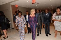 Mme Dominique Ouattara plaide pour une meilleure prise en charge des adolescentes atteintes du Vih/sida