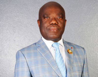 Politique : Denis Kah Zion répond à Anne Ouloto : « Comment Anne Ouloto peut-elle pousser son manque de sagesse à ce point de traiter nous ses frères de terroristes ? »