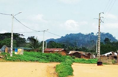 Le village de Bassayoboussou célèbre la lumière