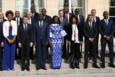 Projets sportifs en Afrique : Macron envoie Drogba et Mbappé en mission