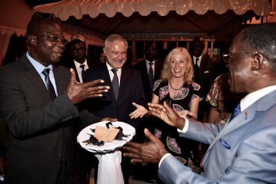 Santé : L’Unicef, le Fonds Mondial et la France offrent 55 véhicules au ministère de la Santé publique