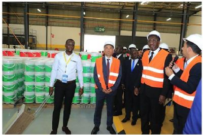 Industrie : Le Ministre Souleymane Diarrassouba salue l’engagement de la SIPPEC à créer des emplois pour les jeunes