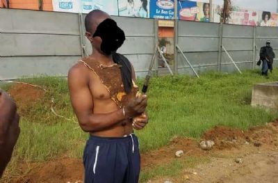 Meeting de l’opposition : la police annonce l’interpellation d’un individu en possession d’une arme blanche au stade FHB