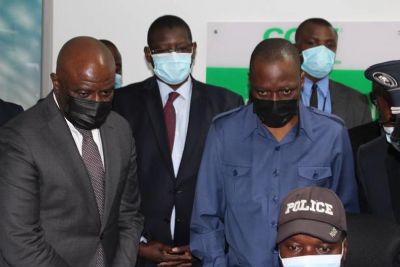 Vidéo-verbalisation: une délégation gouvernementale visite les installations du centre de gestion intégrée à Abidjan