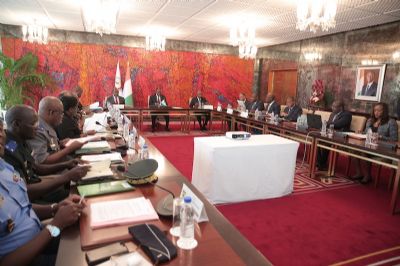 Le gouvernement ivoirien accuse des proches de Gbagbo de tenter de déstabiliser le pays