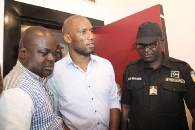 Candidat à la présidence de la FIF, Drogba entame une série de rencontres avec les présidents des clubs