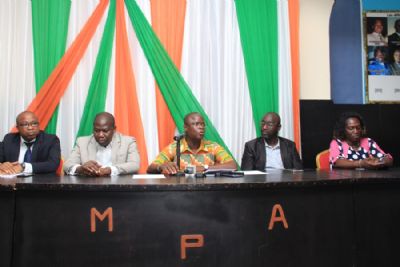 Côte d’Ivoire : retrait ’’momentané’’ du vote en plénière des 2 lois jumelles sur la presse