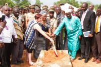 Secteur du vivrier : Le programme d’appui à la production vivrière et à la sécurité alimentaire rentre dans sa phase active avec la pose de la première pierre d’une usine dans le département de Bonoua