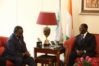 Le président ivoirien invité à un sommet sur la sécurité maritime au Cameroun