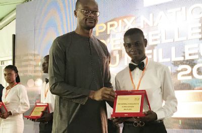 Quatorze lauréats primés lors de la 5ème édition du prix national d`excellence CIE du meilleur élève