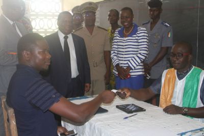 Révision de la liste électorale : le Top départ donné, les Ivoiriens appelés à se faire enrôler