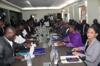 Côte d’Ivoire: Mise en place d’un comité mixte, gouvernement-fonctionnaires, pour s’accorder sur les montants à payer