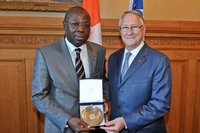 Le maire de Montréal soutient le SNRR pour la création d’un
centre de formation en reinsertion