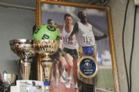 L’Ivoirien Oumar Koné, l’athlète le plus médaillé au monde malgré un bras amputé (Portrait)