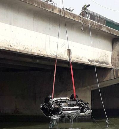Chute d’une voiture dans la lagune Ebrié : Le corps sans vie d’une personne repêché