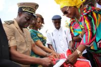 Une ONG offre une cantine scolaire à Soungassou (Dimbokro)