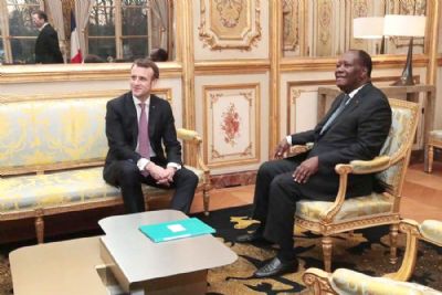 Diplomatie : Alassane Ouattara s’entretient avec Emmanuel Macron à Paris