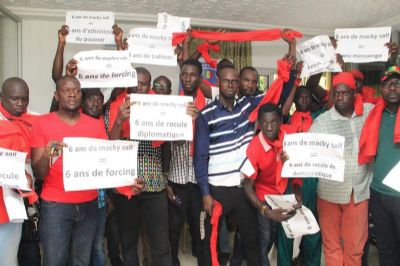 Manifestation des opposants sénégalais d’Abidjan contre la loi sur le parrainage