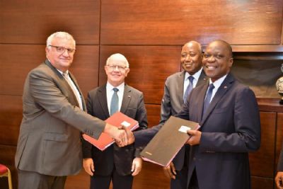 Métro d’Abidjan: signature d’un protocole d’accord pour le démarrage des travaux de la ligne 1