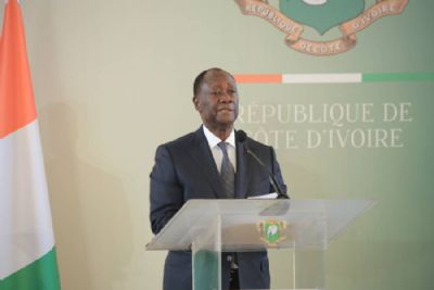 Côte d'Ivoire : Alassane Ouattara exhorte la présidente du Conseil constitutionnel à contribuer 