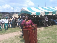 Noël à Godjiboué (Sassandra) : Anne Ouloto aux côtés des veuves et des orphelins