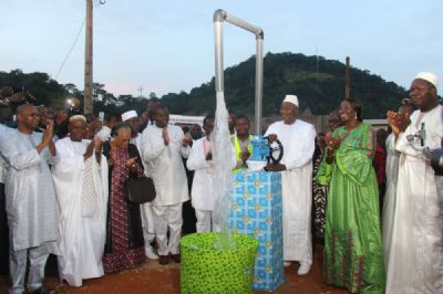 Accès à l’eau potable et à l’électricité : d’énormes progrès réalisés en 8 ans, selon Alassane Ouattara