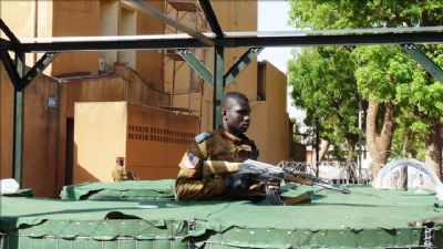 Attaques de Ouagadougou: un jihadiste présumé interrogé par la justice (source gouvernementale)