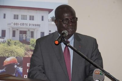 Intelligence économique : des experts partagent leurs expériences sur les enjeux à Abidjan