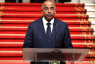Gouvernement : nomination de deux ministres et maintien en fonction des autres membres